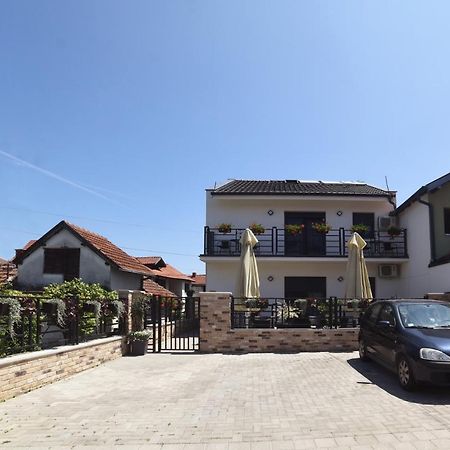 "Mini Hotel Vienna" Apartments Vrnjačka Banja Extérieur photo