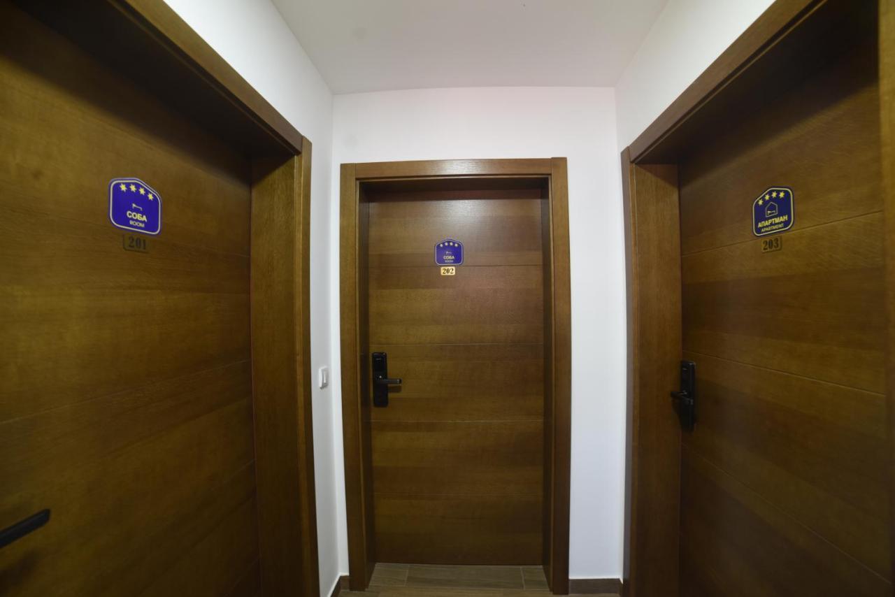 "Mini Hotel Vienna" Apartments Vrnjačka Banja Extérieur photo