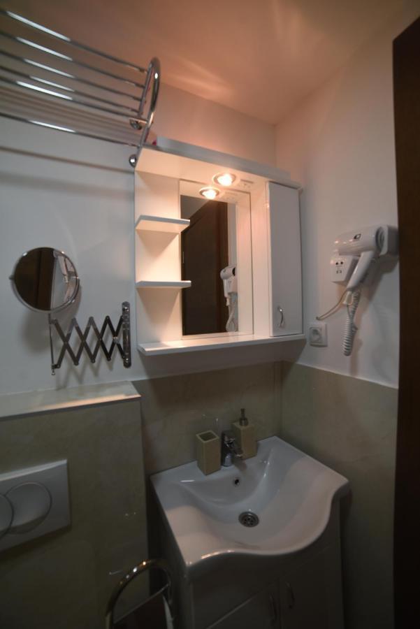 "Mini Hotel Vienna" Apartments Vrnjačka Banja Extérieur photo